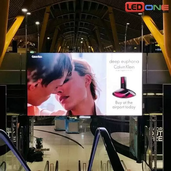 Lợi ích của màn hình quảng cáo sân bay  