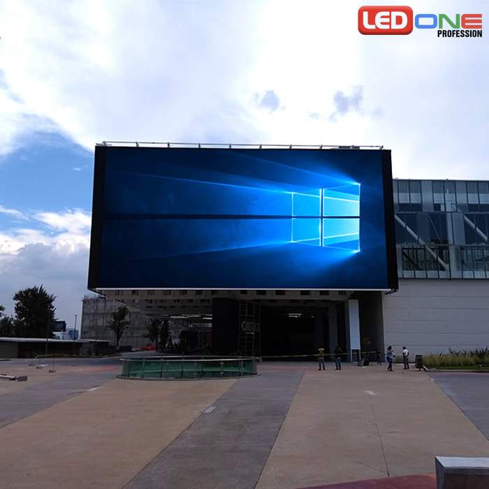 Lắp đặt màn hình LED P10 ngoài trời tại sảnh Tỉnh ủy Hậu Giang  