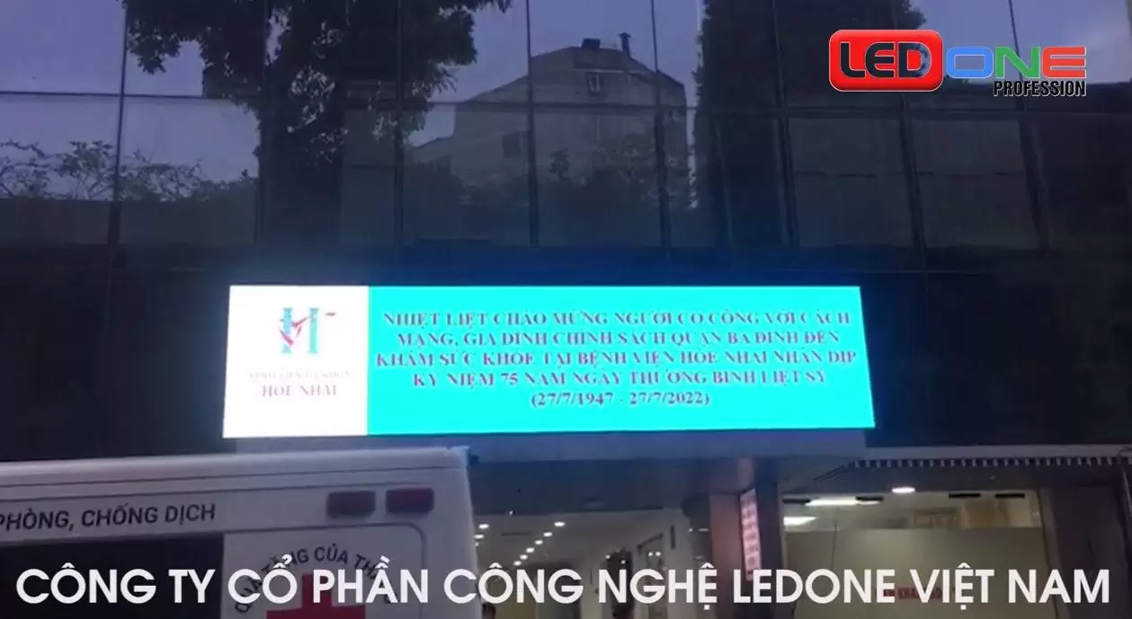 Công trình lắp đặt màn hình led ngoài trời kính mắt Việt Pháp chi nhánh Bắc Ninh  